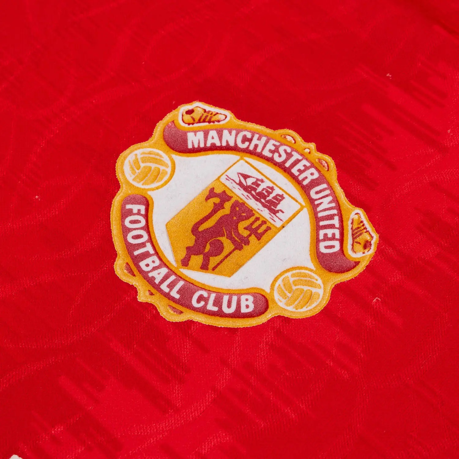 Manchester United 90-91 Local 4