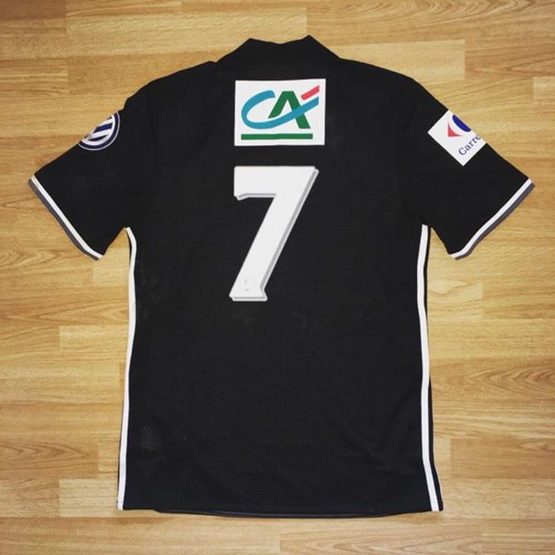 Primera equipación de Olympique de Lyon 16-17