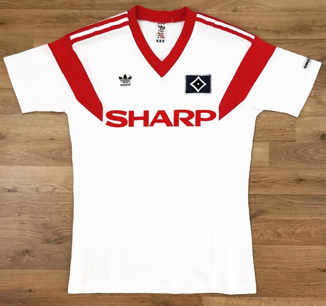 Primera equipación de Hamburgo 87-88