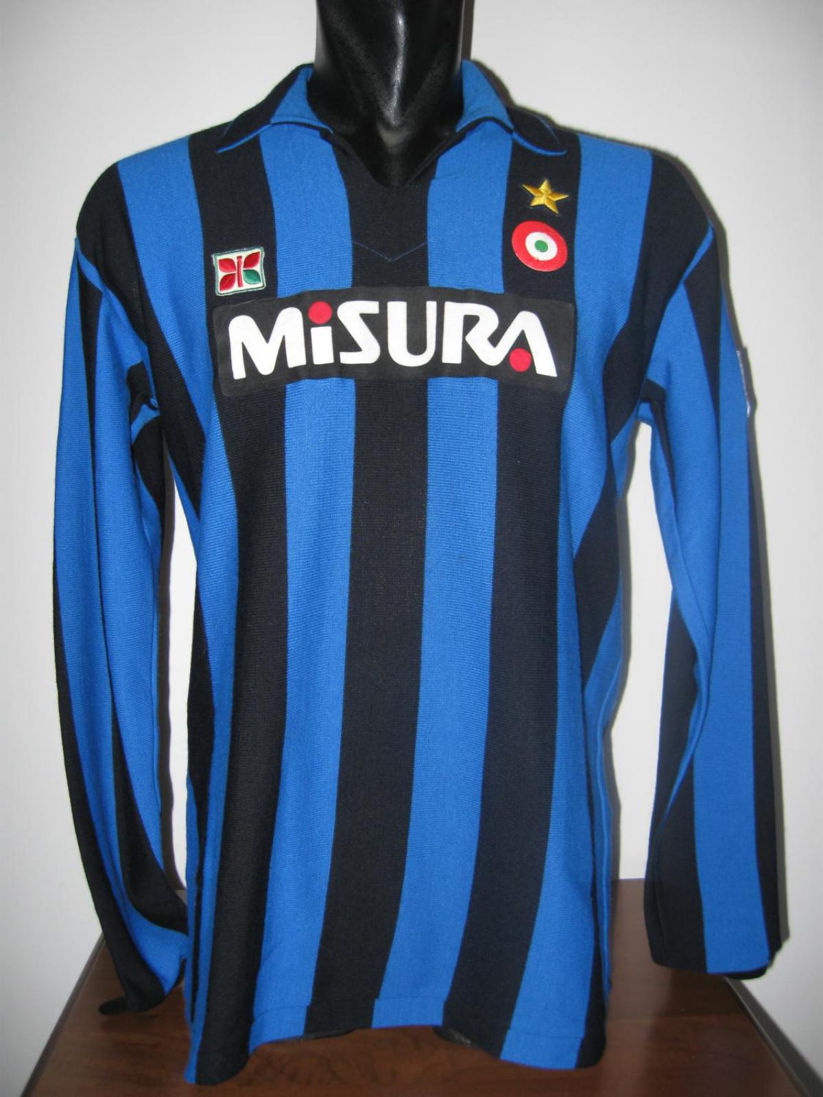 Primera equipación de Inter de Milán 82-83