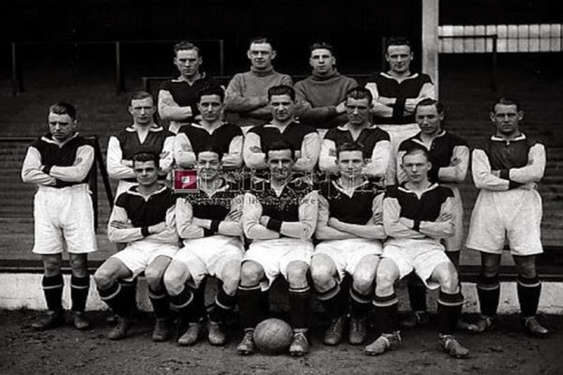 Primera equipación de West Ham United 1934-35