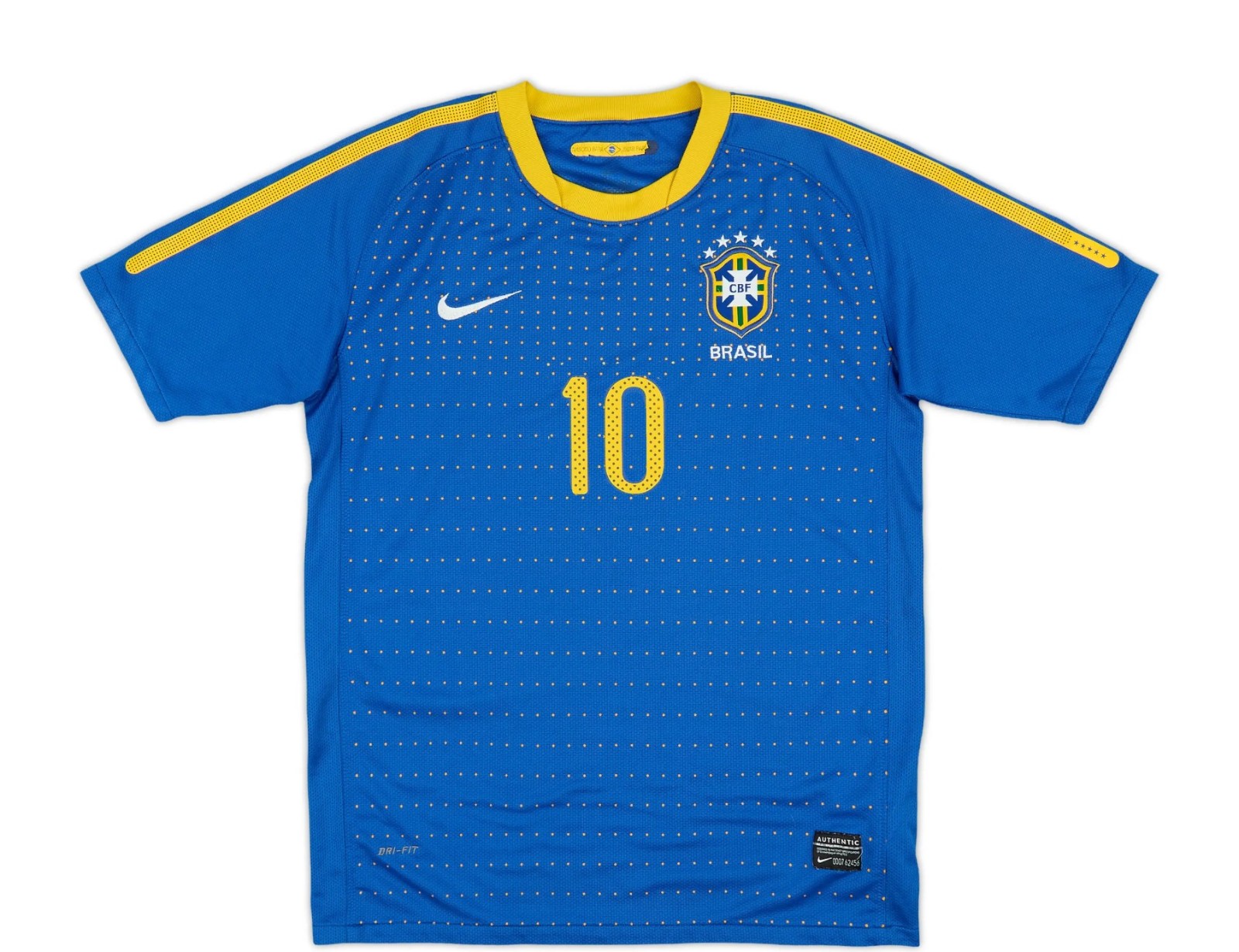Segunda equipación de Brasil 2010