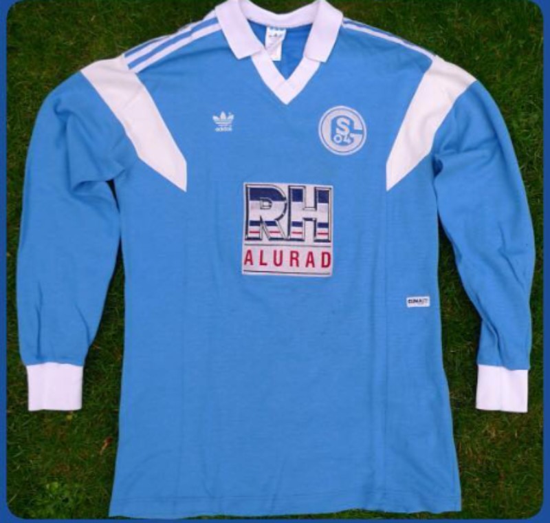Primera equipación de Schalke 04 88-89