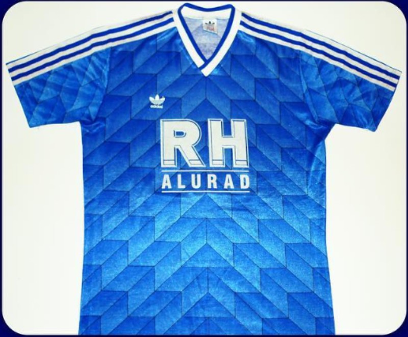 Primera equipación de Schalke 04 88-89