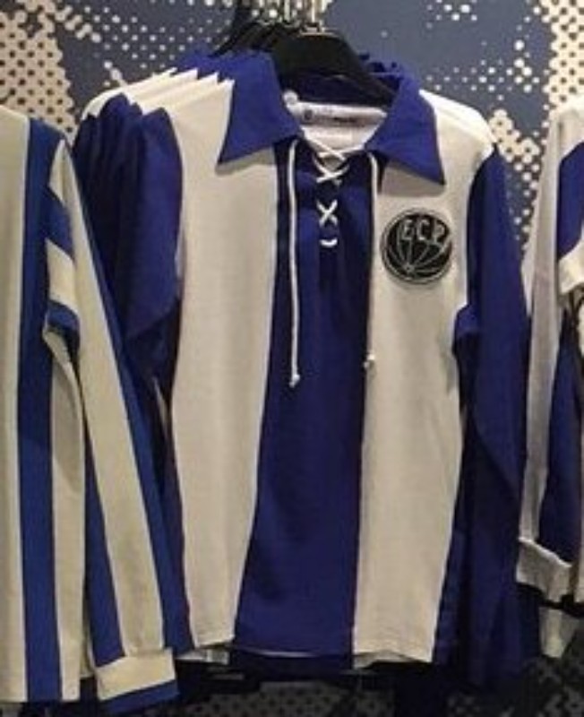 Primera equipación de Oporto 1921-22