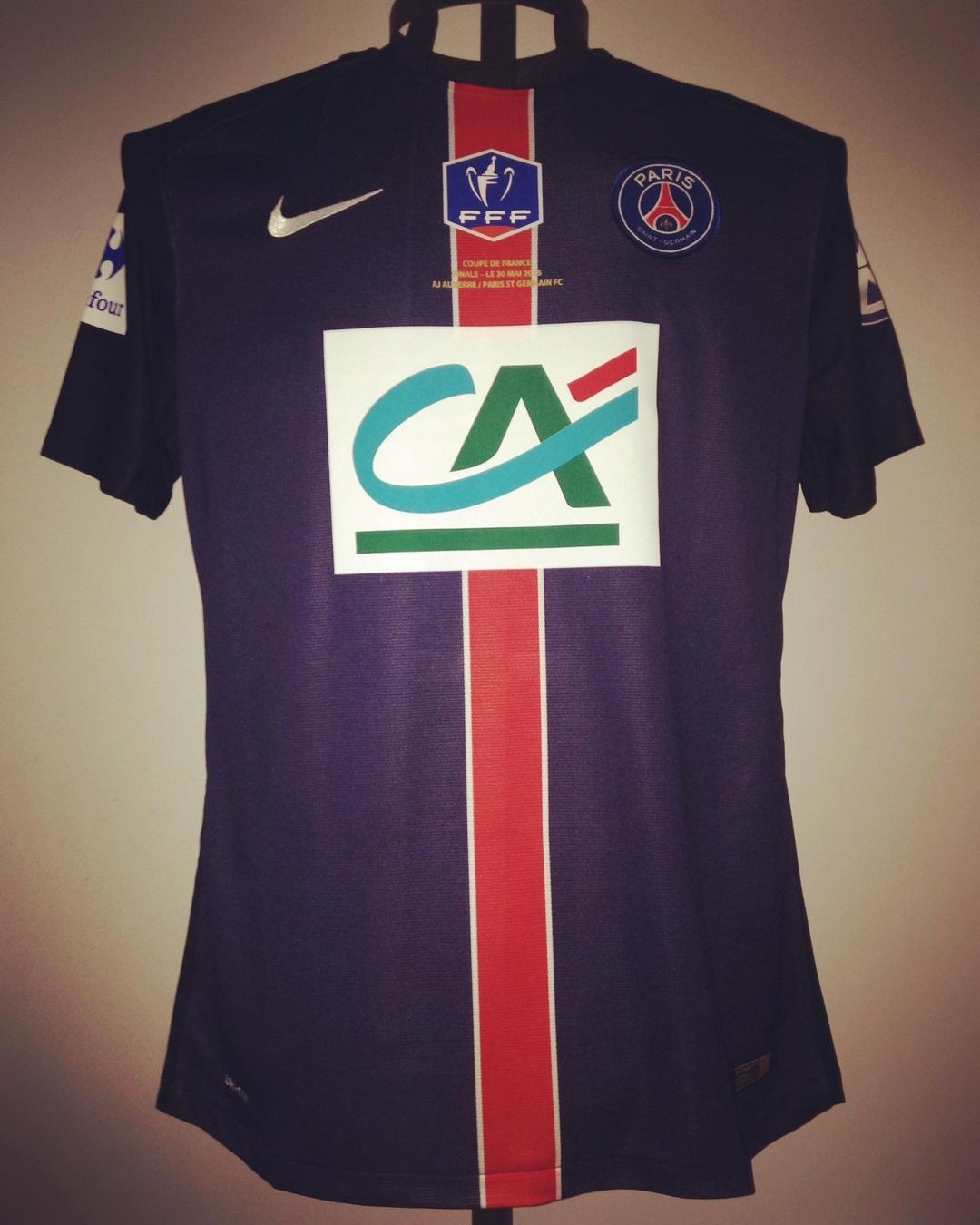 Equipación especial de Paris Saint-Germain 15-16