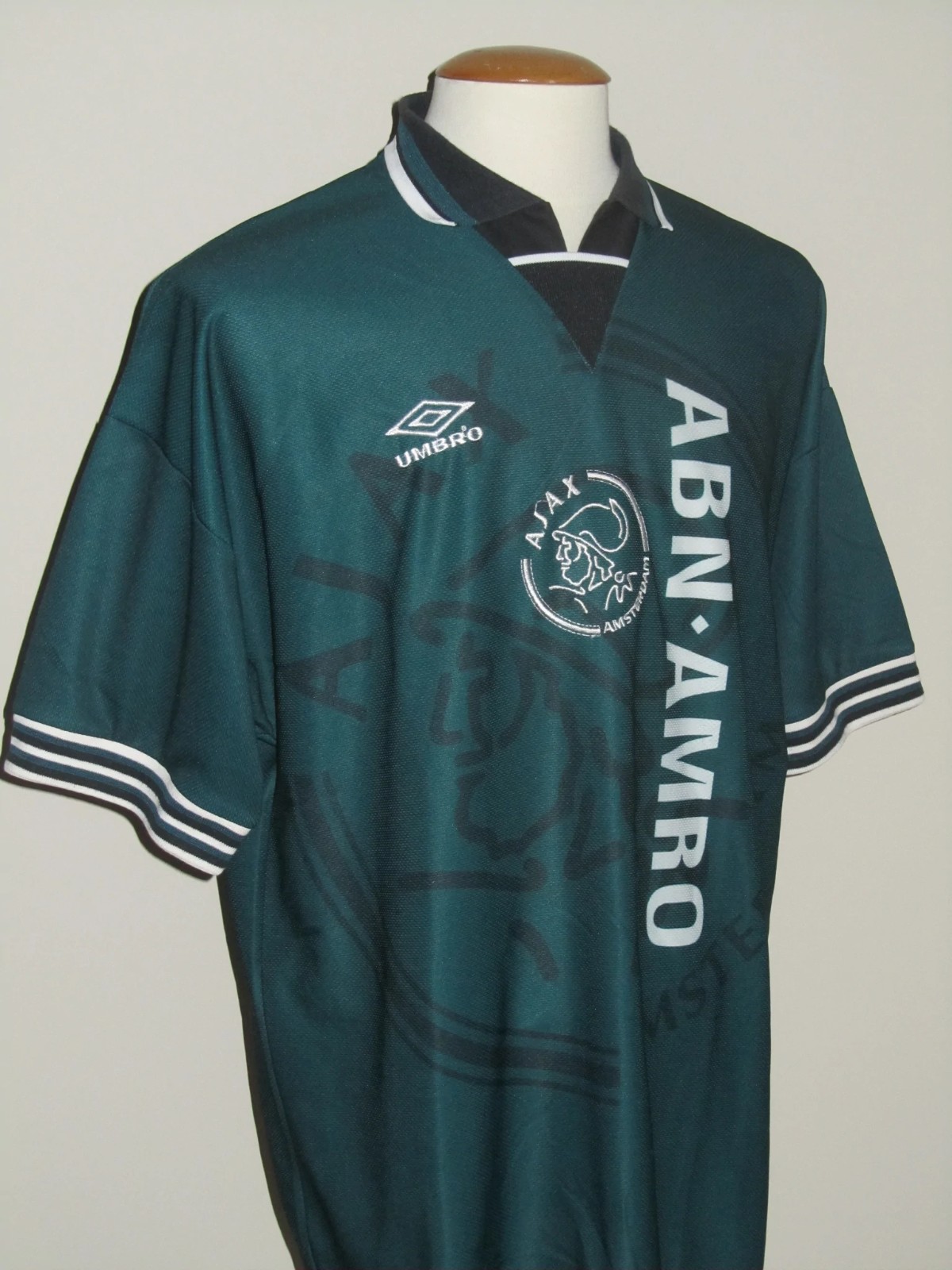 Ajax Amsterdam 95-96 Visitante 4