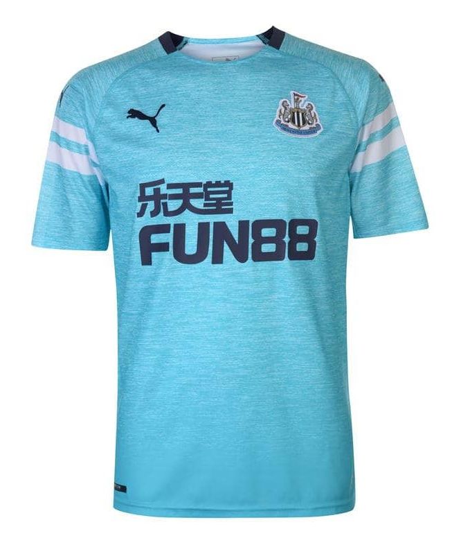 Newcastle United 18-19 Tercera