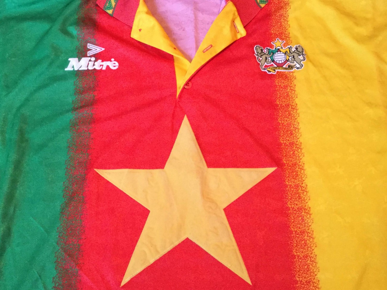 Camerún 94-95 Local 3