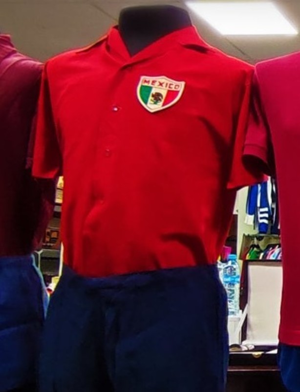 Primera equipación de México 1955