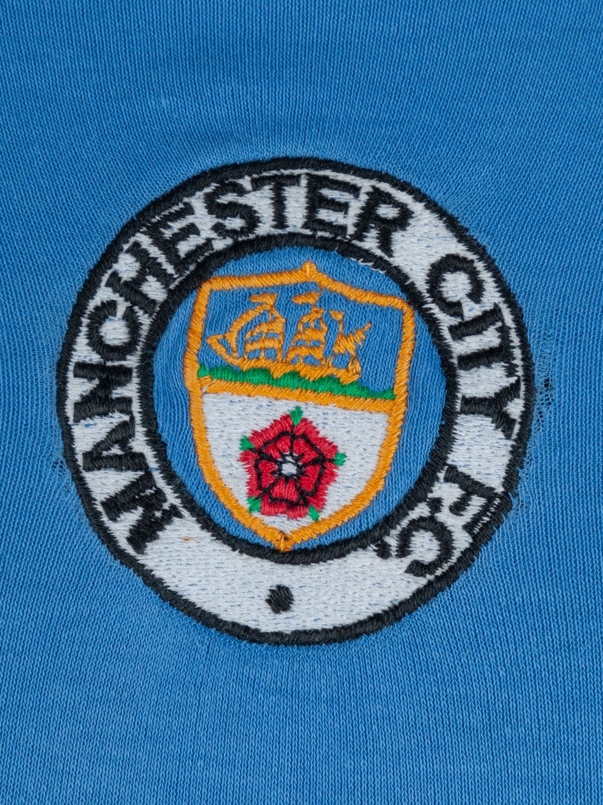 Manchester City 74-75 Local 2