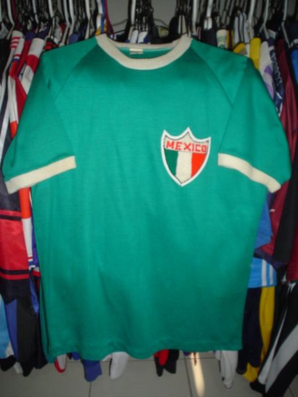 Primera equipación de México 1974