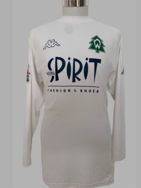 Equipación especial de Werder Bremen 02-03
