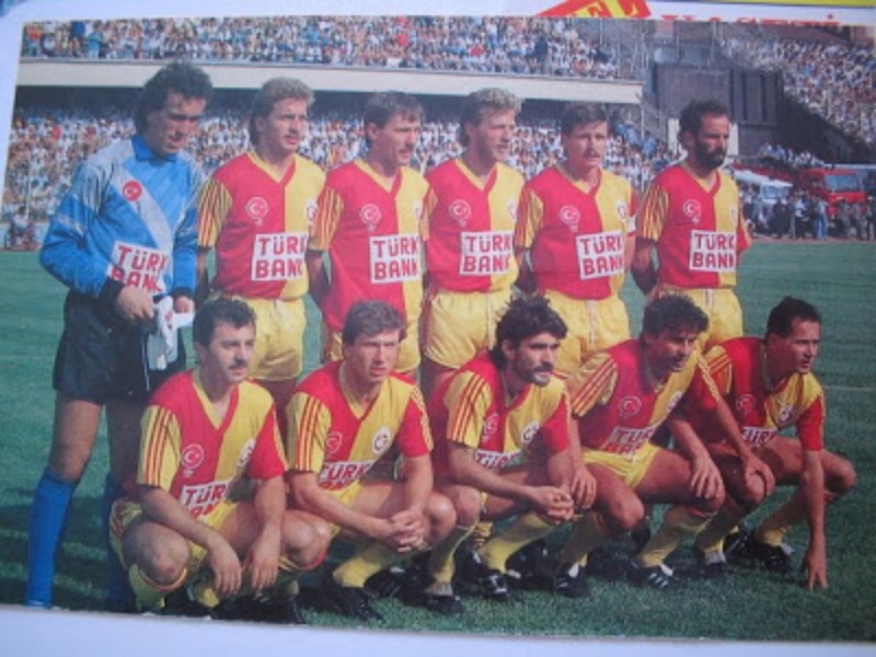 Galatasaray 89-90 Local 3