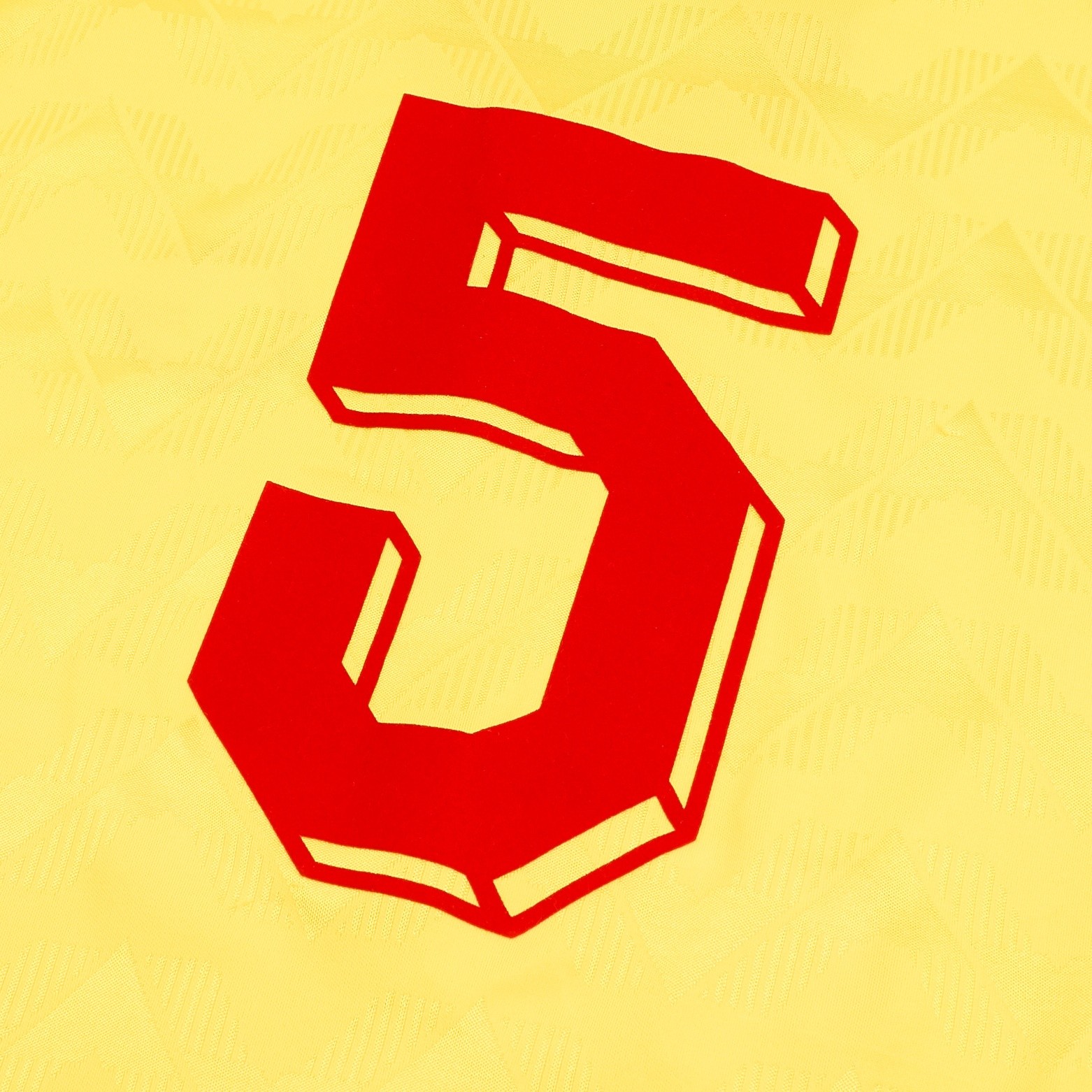 Galatasaray 92-93 Visitante 4