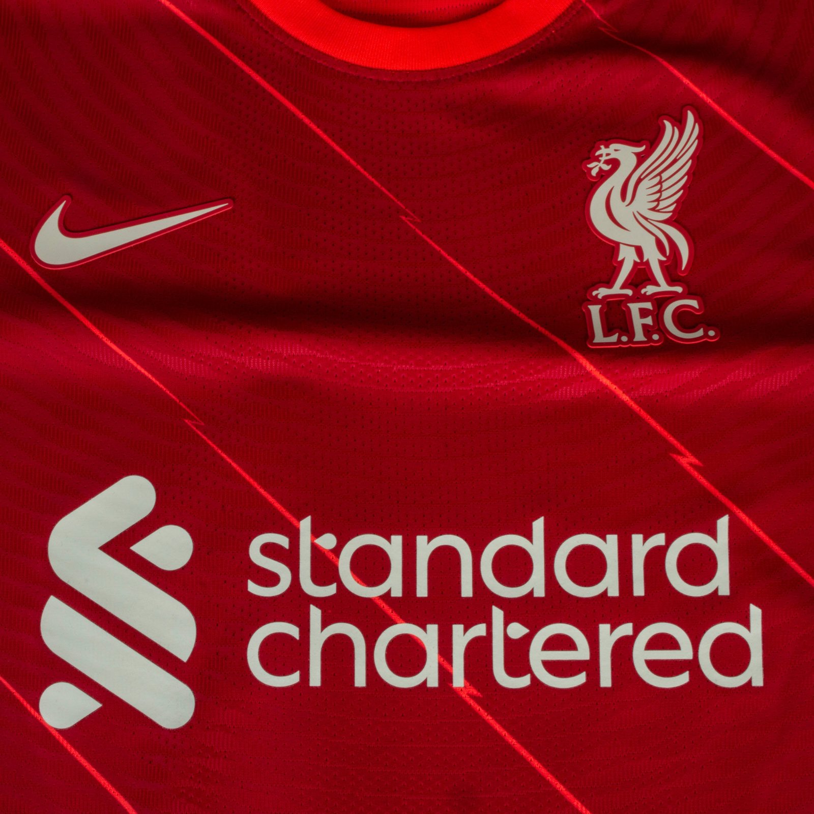 Liverpool FC 21-22 Local 3