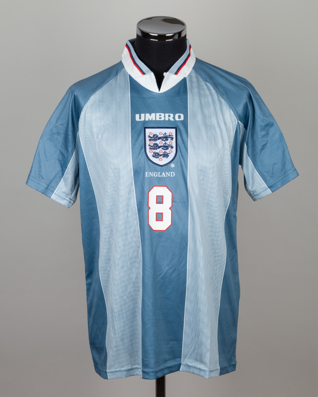 Segunda equipación de Inglaterra 1996