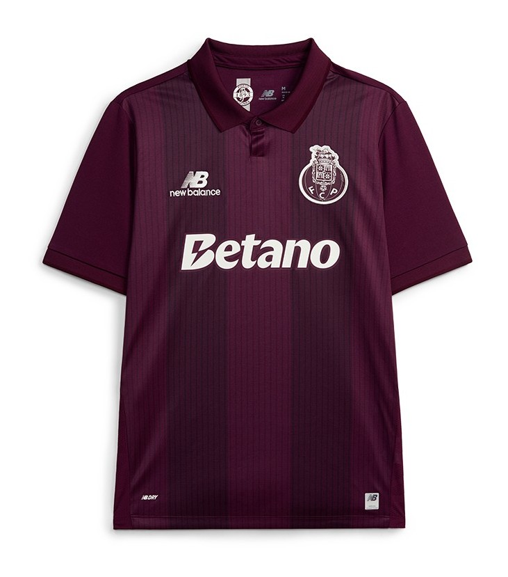 Segunda equipación de Oporto 26-27