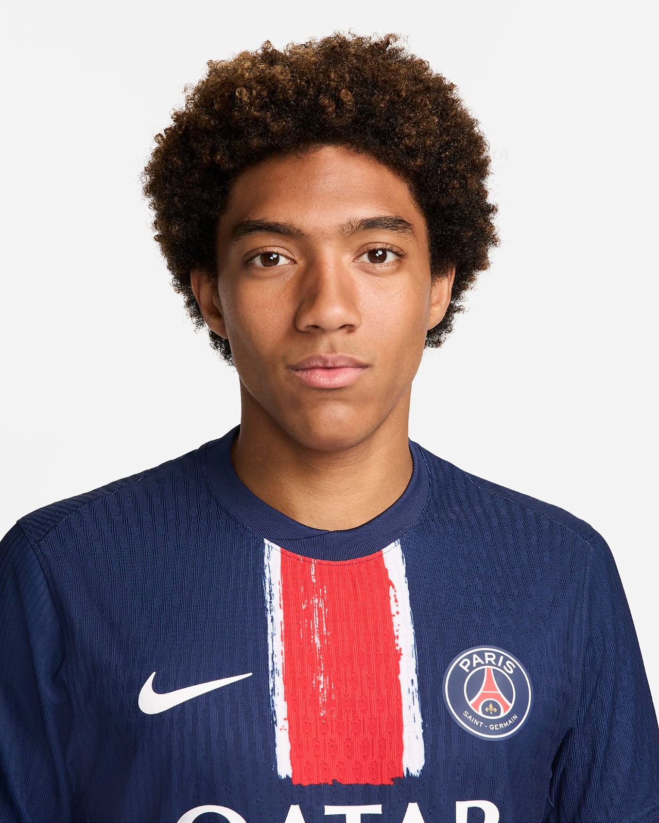Paris Saint-Germain 24-25 Local 4