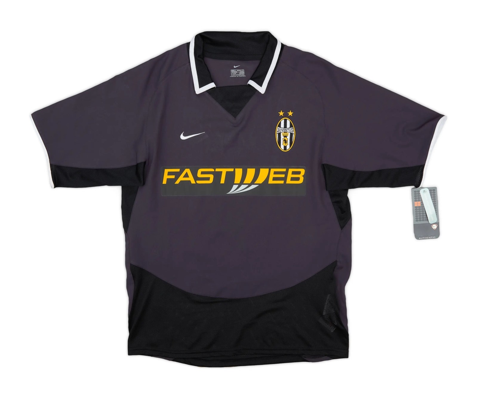 Tercera equipación de Juventus 03-04
