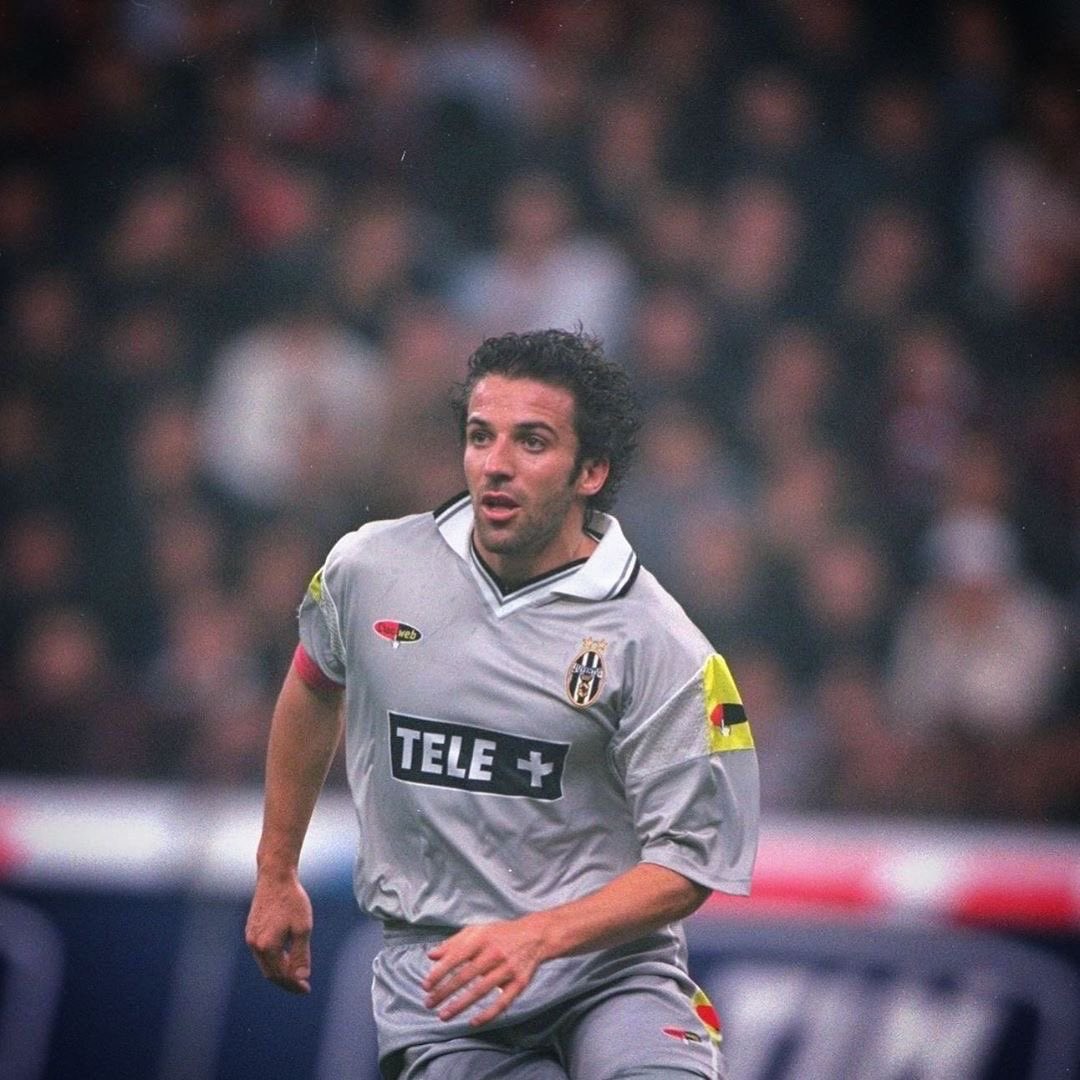 Juventus FC 00-01 Visitante 3