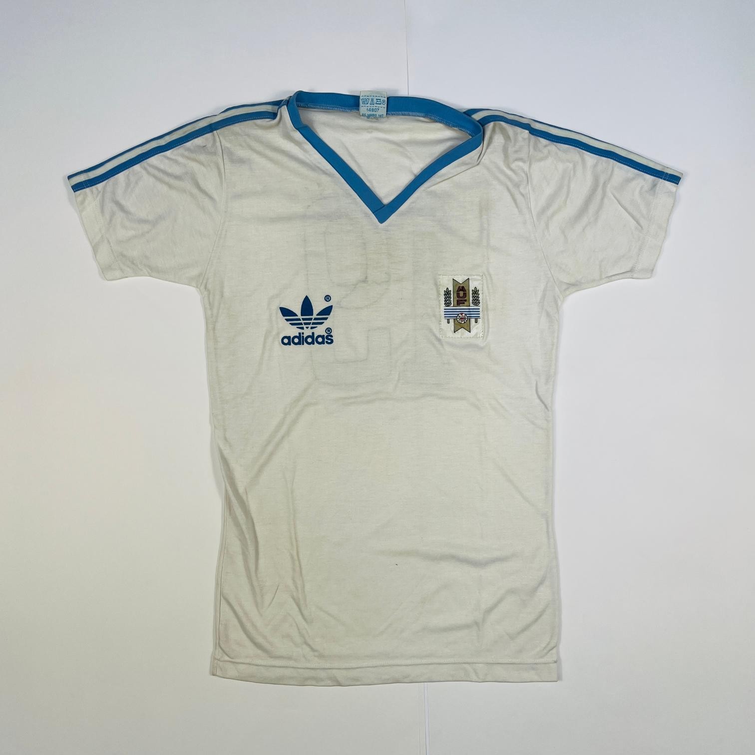 Segunda equipación de Uruguay 1982
