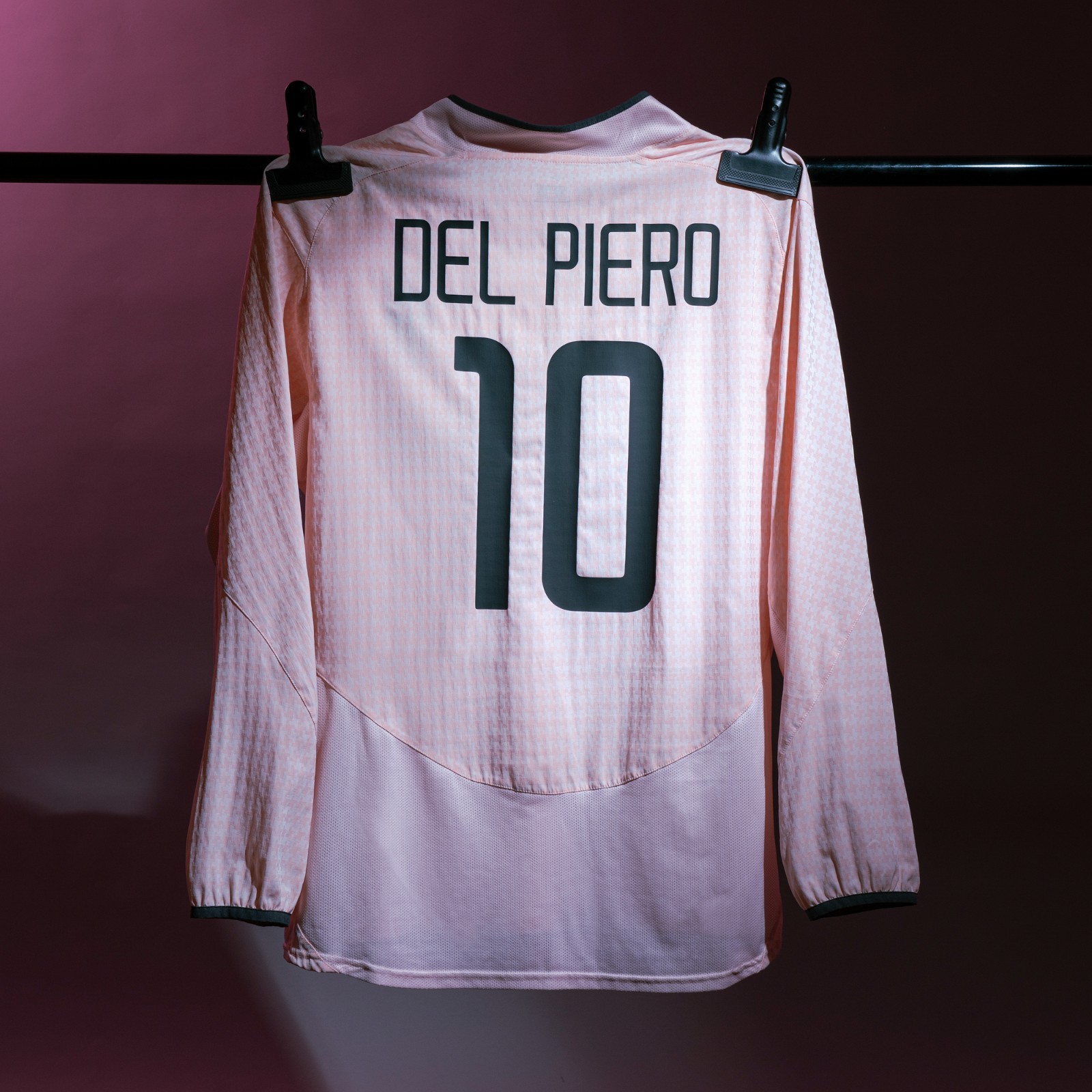 Juventus FC 03-04 Visitante 4