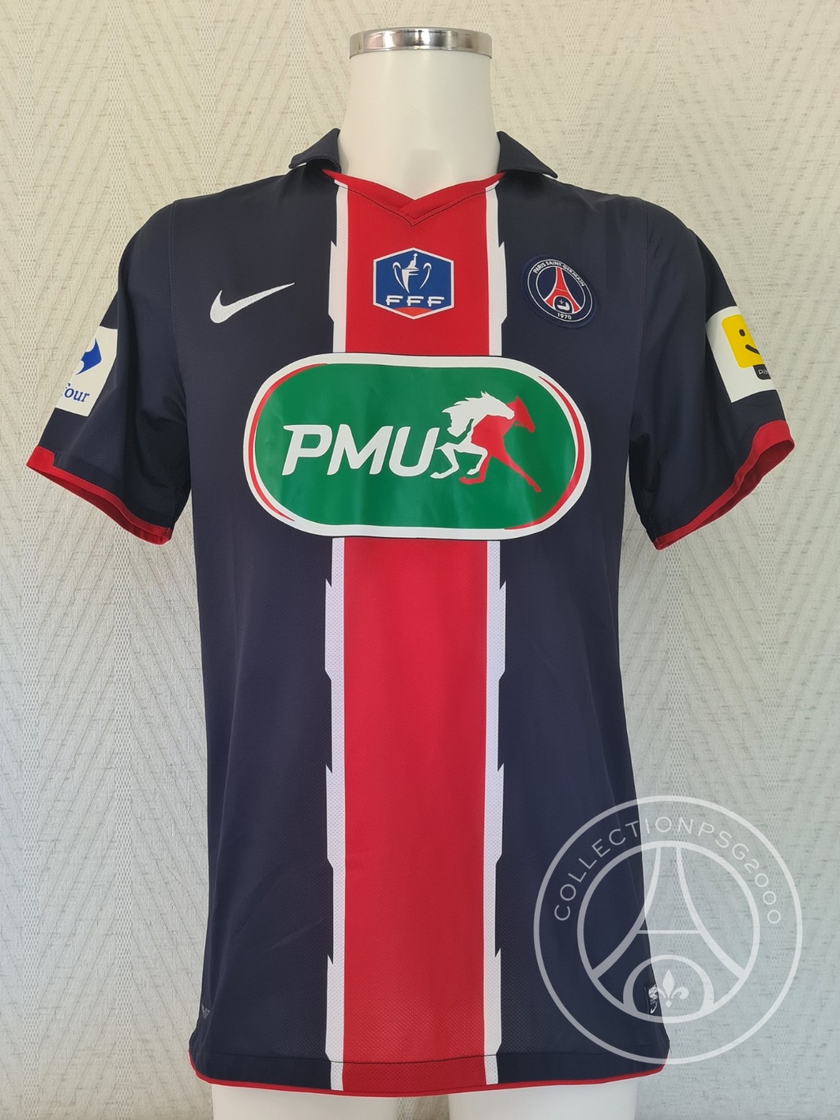 Segunda equipación de Paris Saint-Germain 10-11