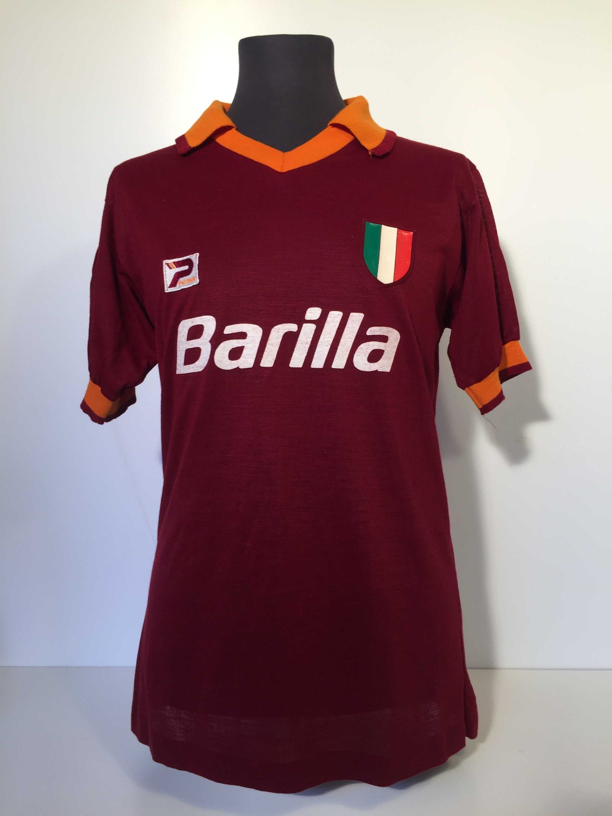 Primera equipación de Roma 83-84