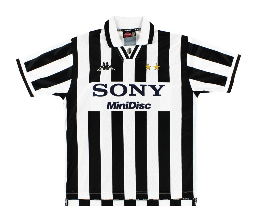 Primera equipación de Juventus 96-97
