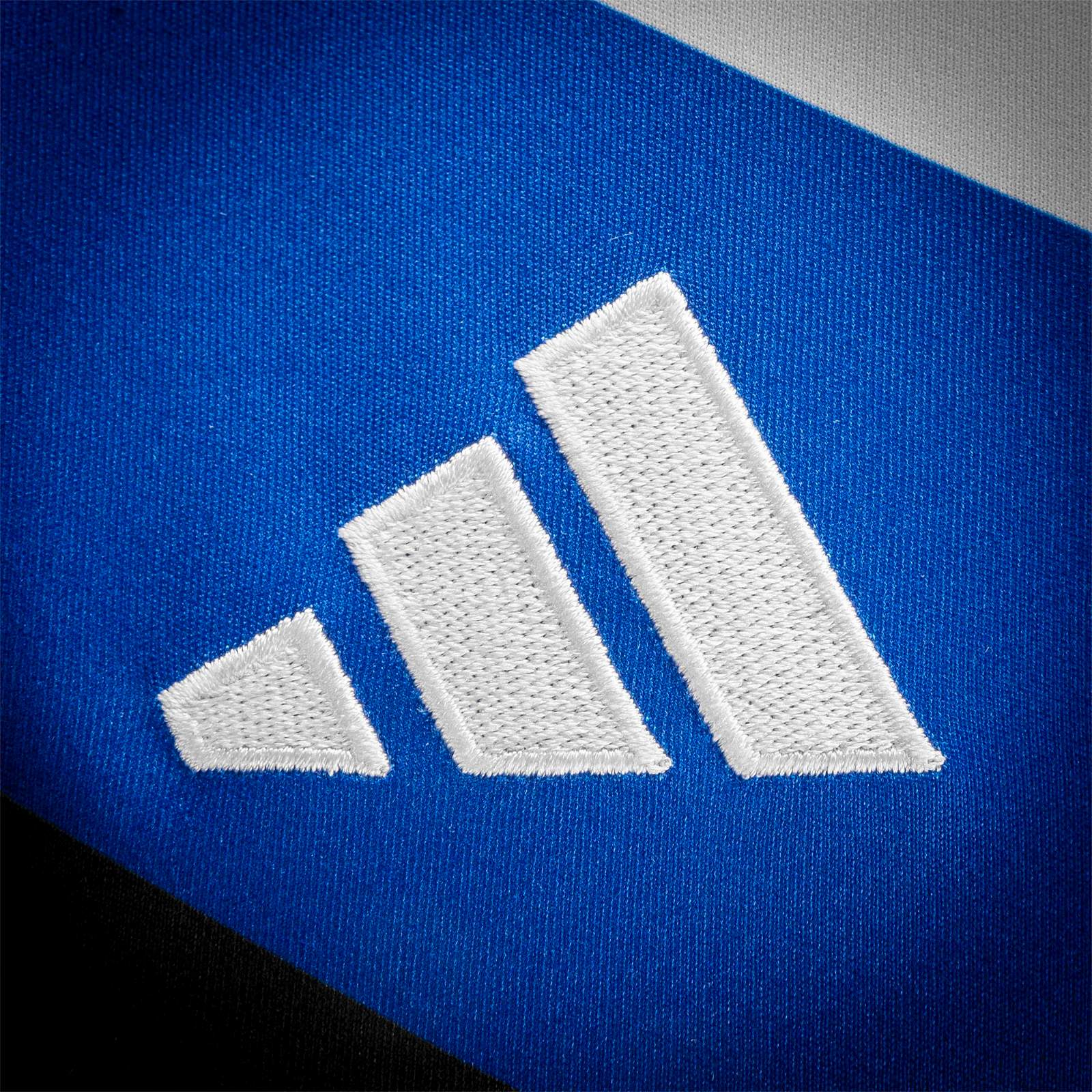 Schalke 04 23-24 Tercera 3