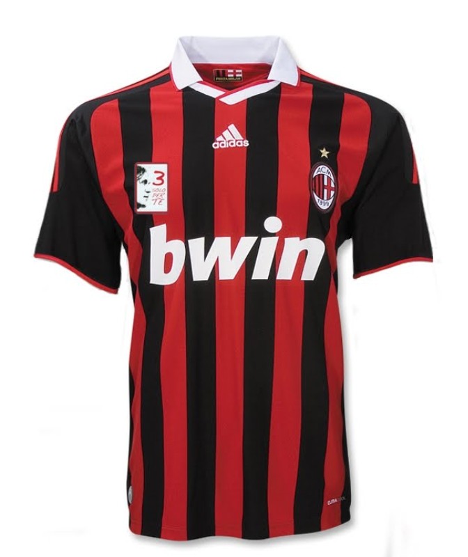 Primera equipación de Milan 08-09