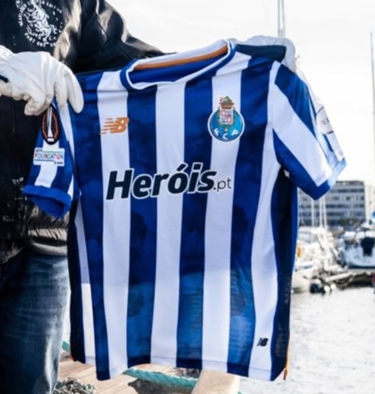 Equipación especial de Oporto 24-25