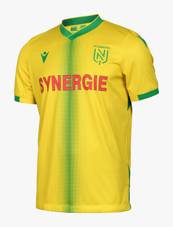 Primera equipación de Nantes 21-22