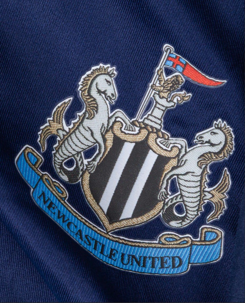 Newcastle United 15-16 Tercera 3