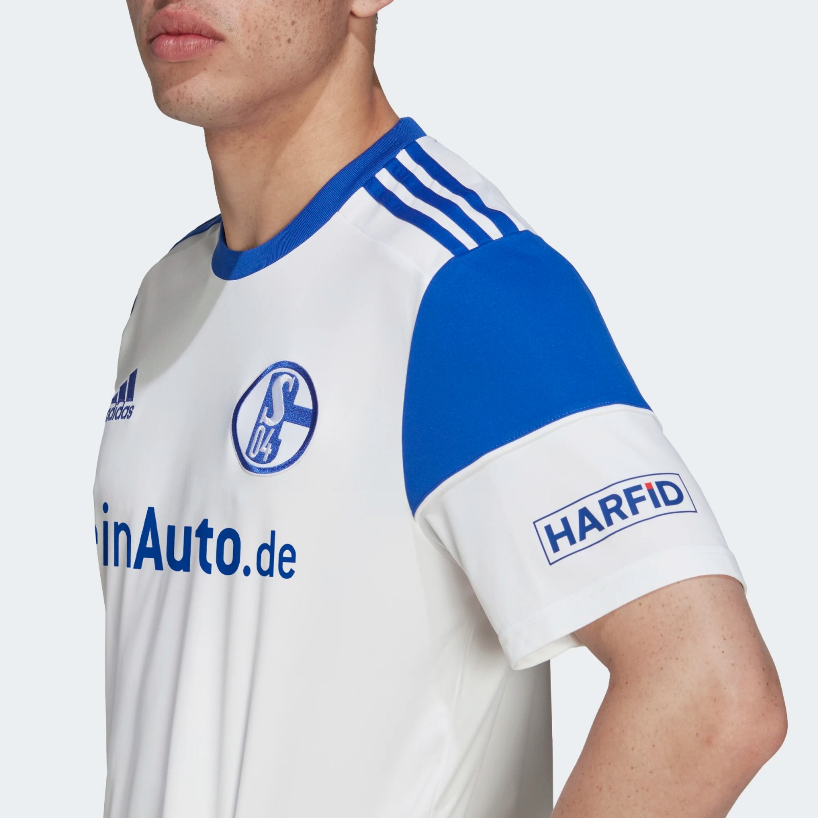 Schalke 04 22-23 Visitante 4