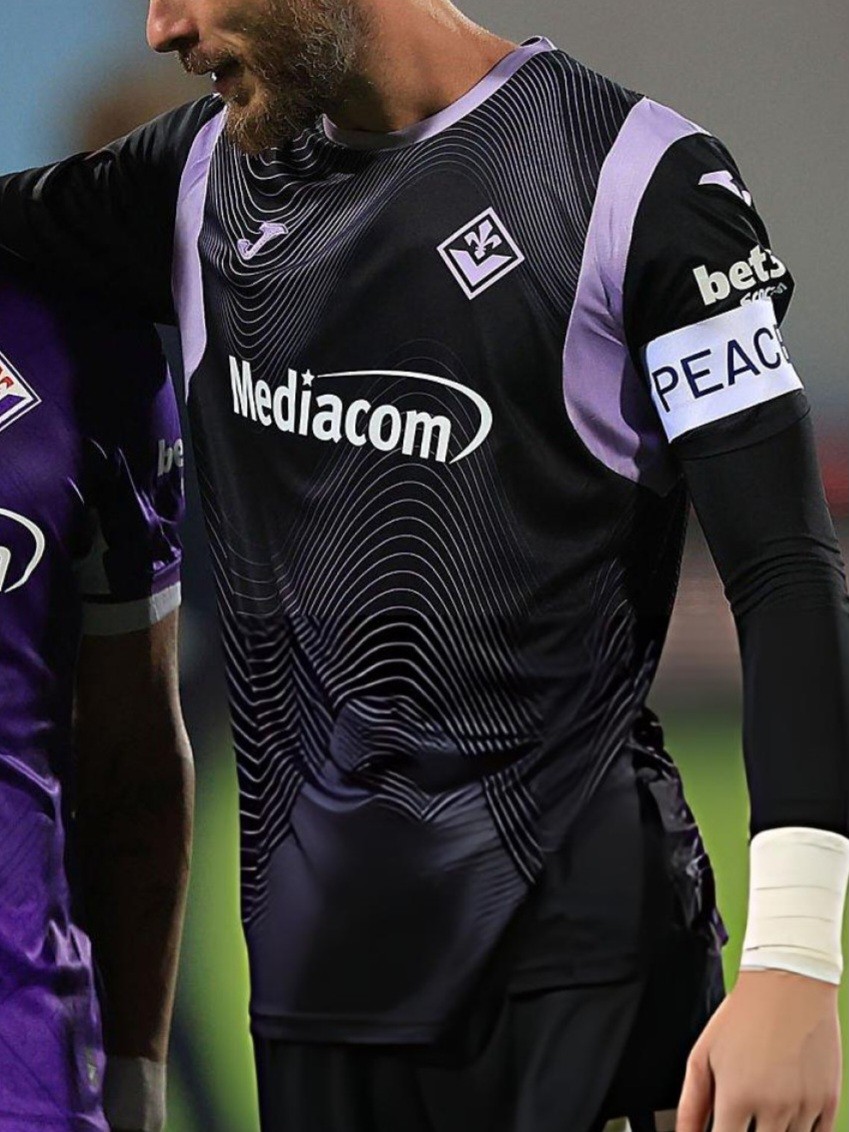 Equipación de portero de Fiorentina 26-27