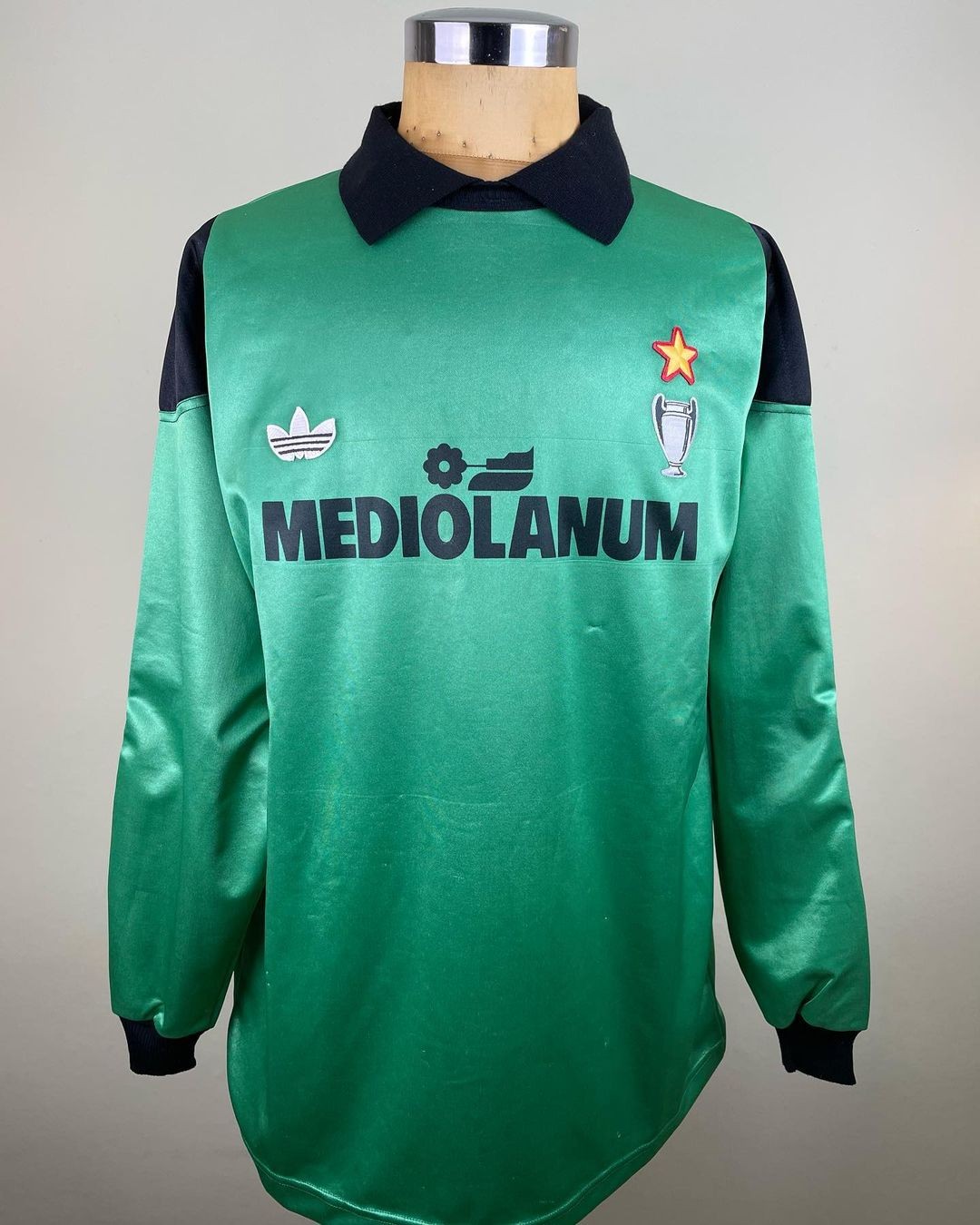 Equipación de portero de Milan 91-92