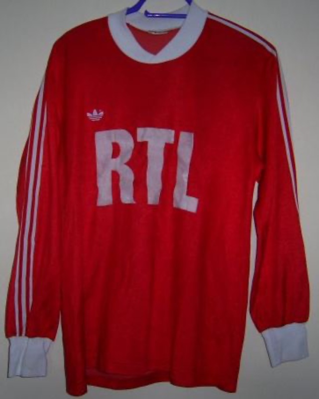 Primera equipación de Olympique de Lyon 89-90