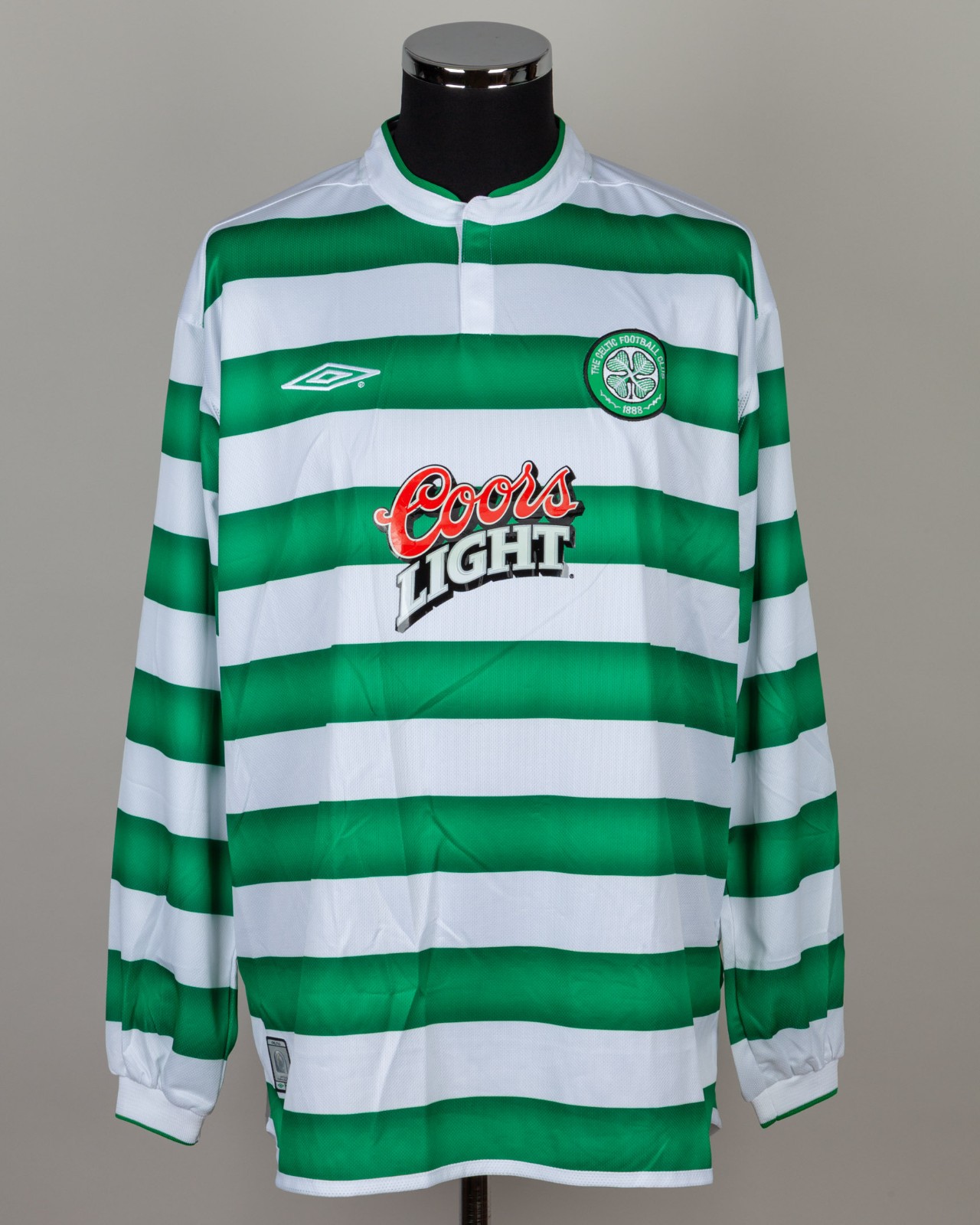 Primera equipación de Celtic 04-05