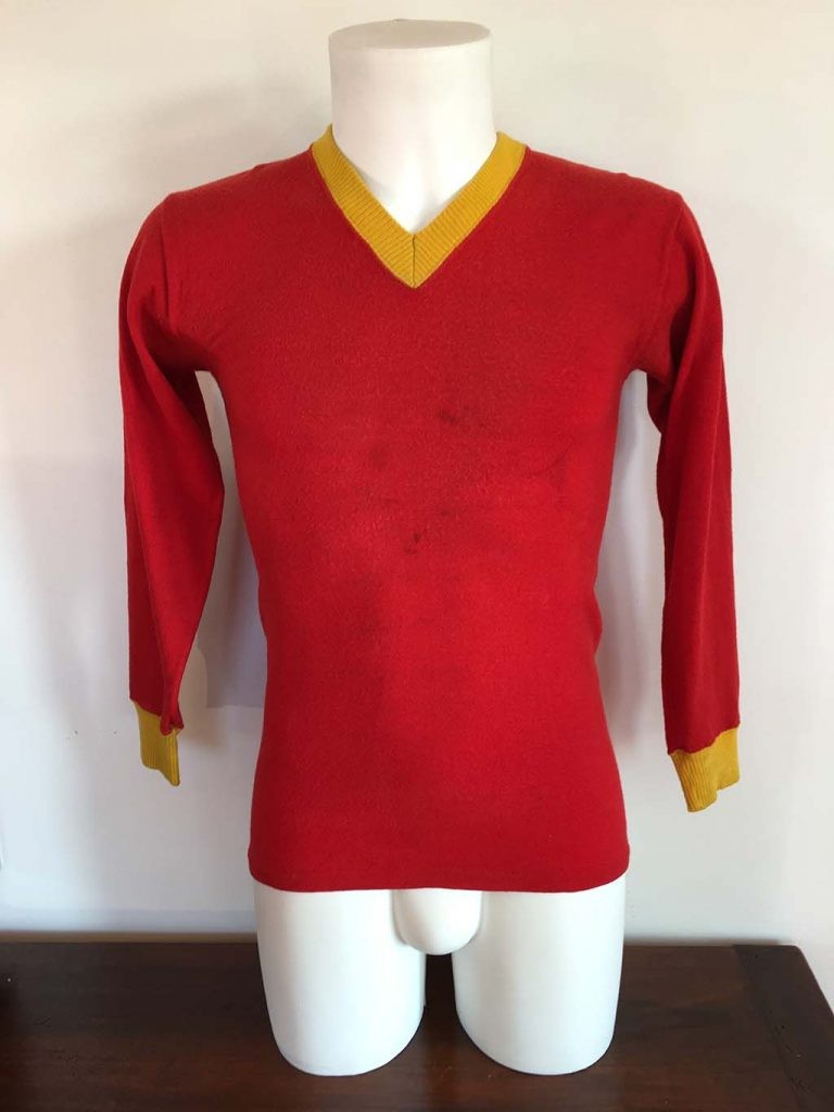 Primera equipación de Roma 57-58