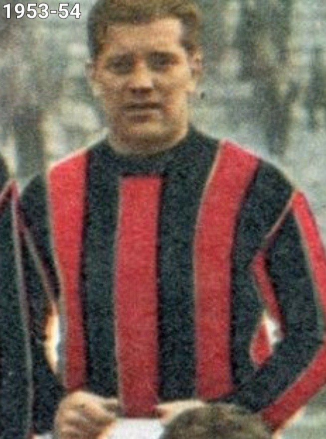 Primera equipación de Milan 53-54