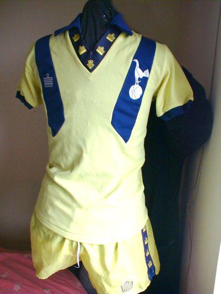 Tottenham Hotspur 77-78 Visitante 2