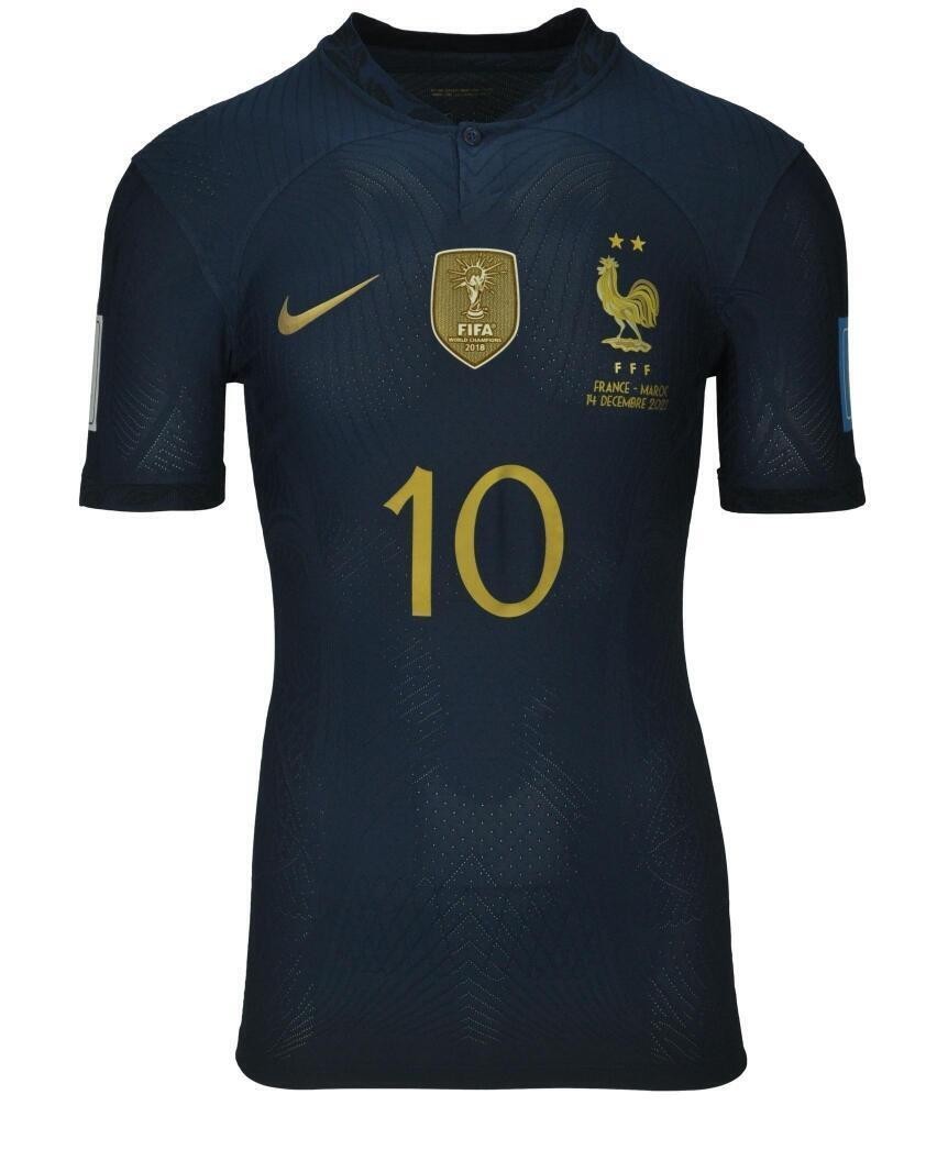 Primera equipación de Francia 2022