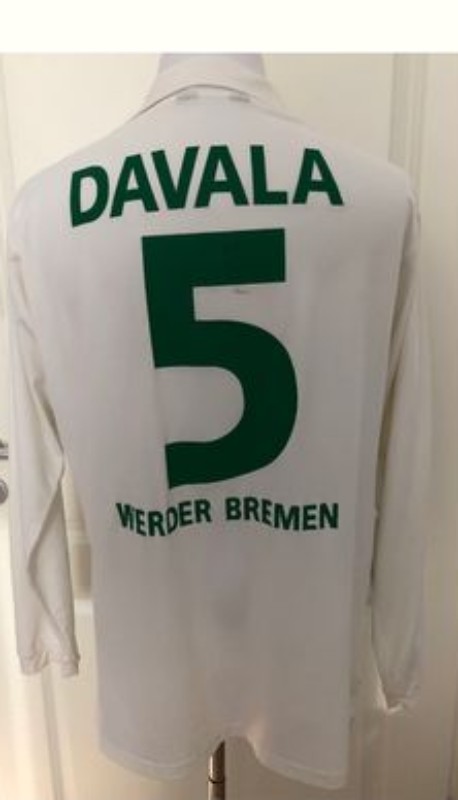 Werder Bremen 03-04 Visitante 2