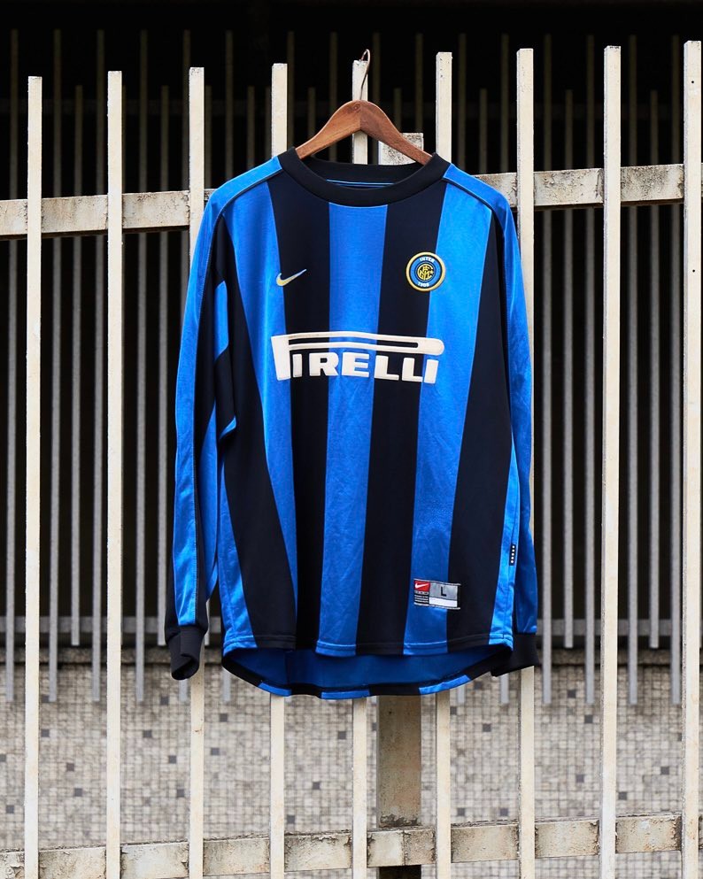 Inter Milan 99-00 Local 4
