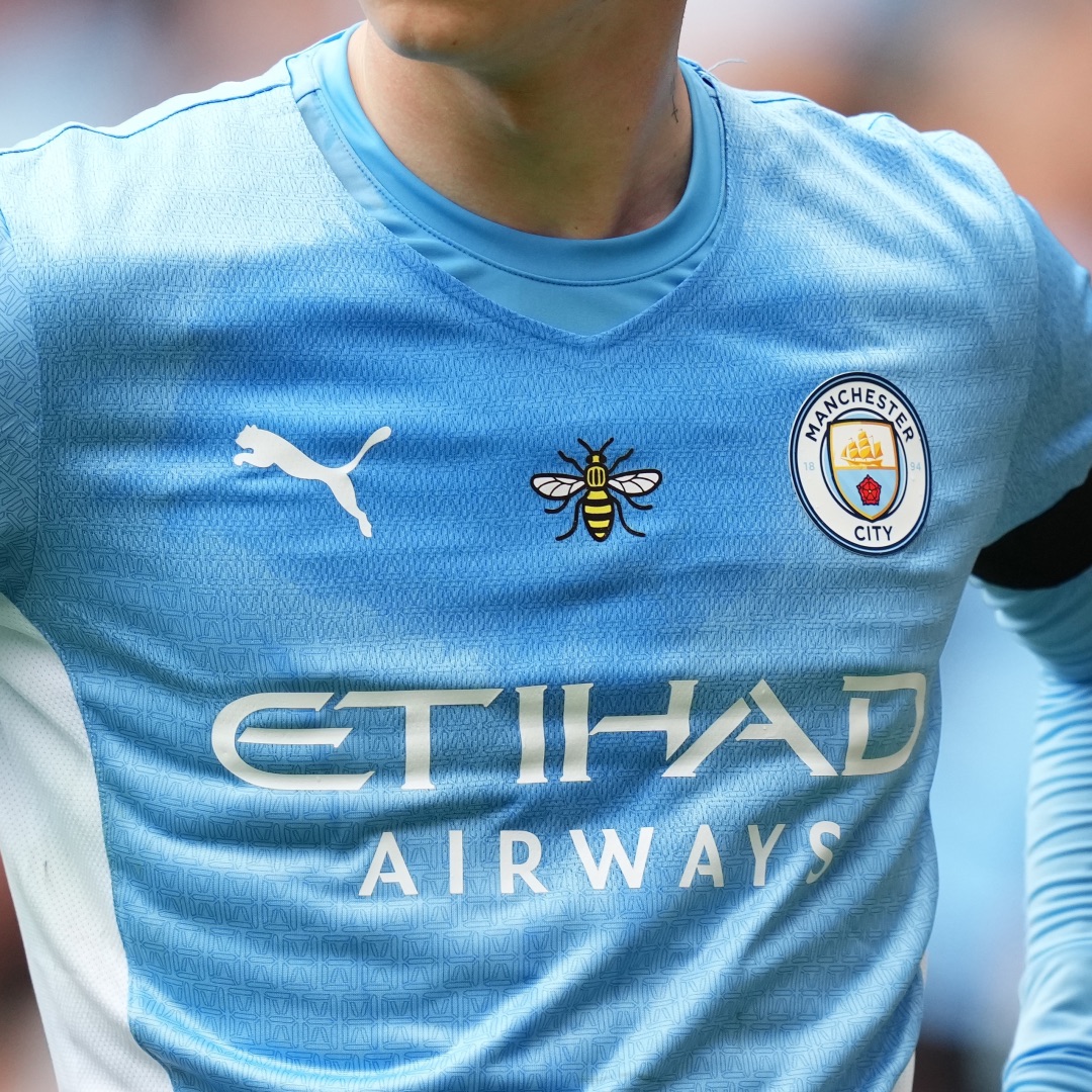Primera equipación de Man City 21-22
