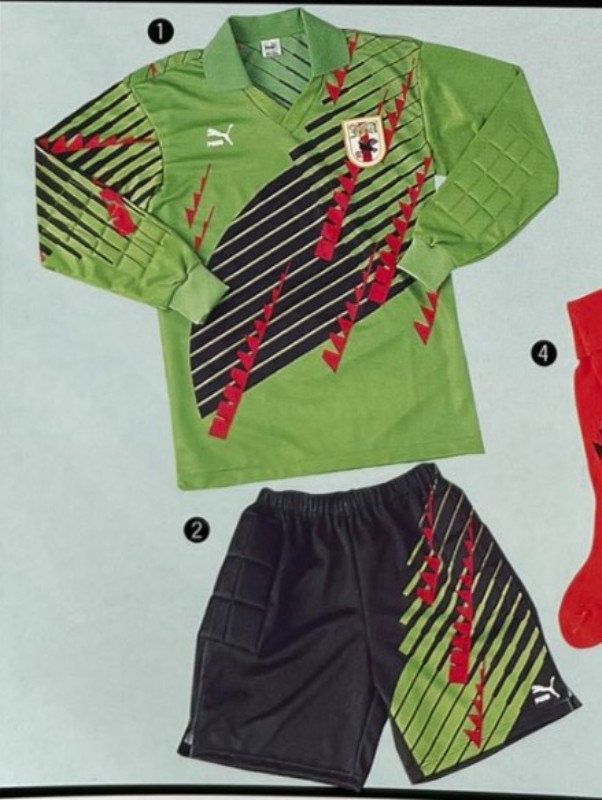 Japón 93-94 Portero 2