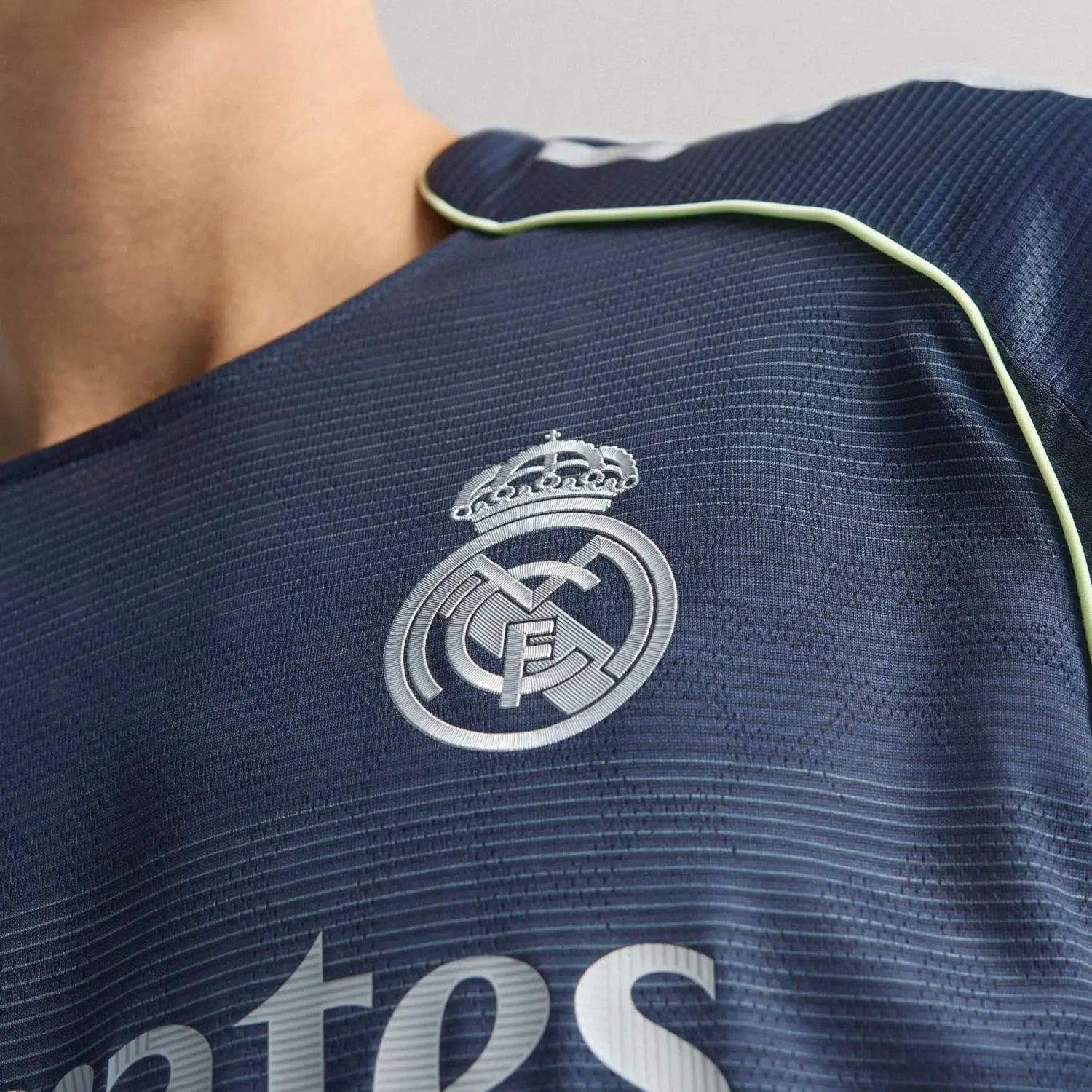 Real Madrid 25-26 Visitante 4