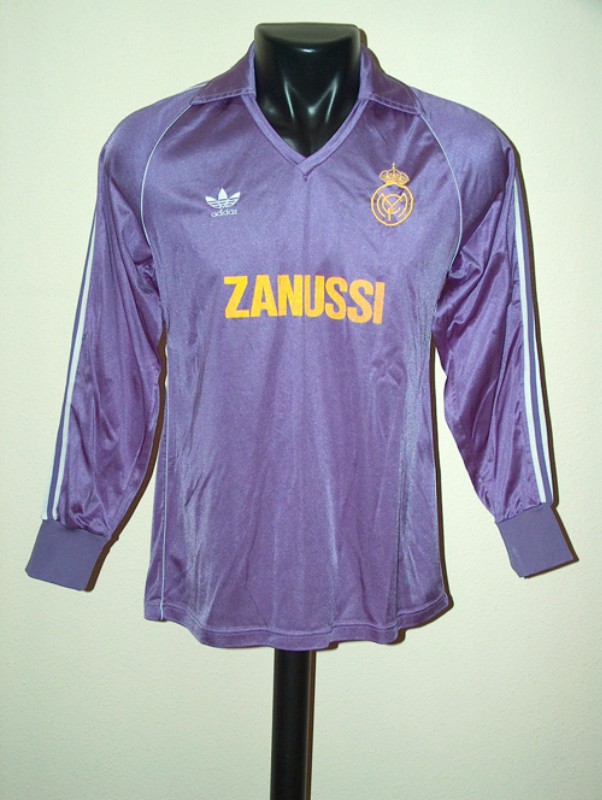 Segunda equipación de Real Madrid 84-85